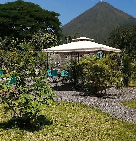 Chongos Place Hotel La Fortuna Eksteriør billede